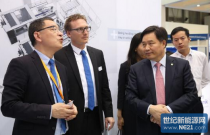 朱共山主席視察SNEC展臺，加強技術交流合作